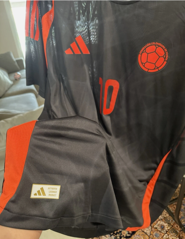 Adidas Colombia 24/25 National Men’s Soccer Jersey Valderrama #10 2XL