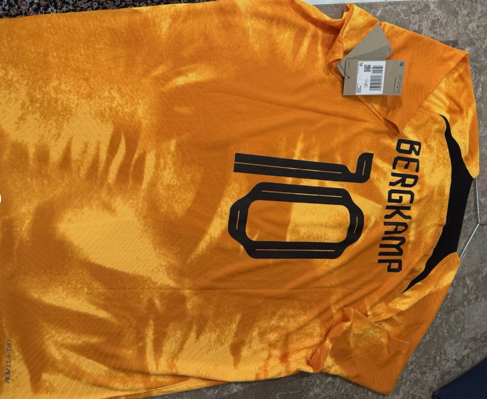 Nike Netherlands Men’s National Team Home Jersey Dennis Bergkamp 2XL