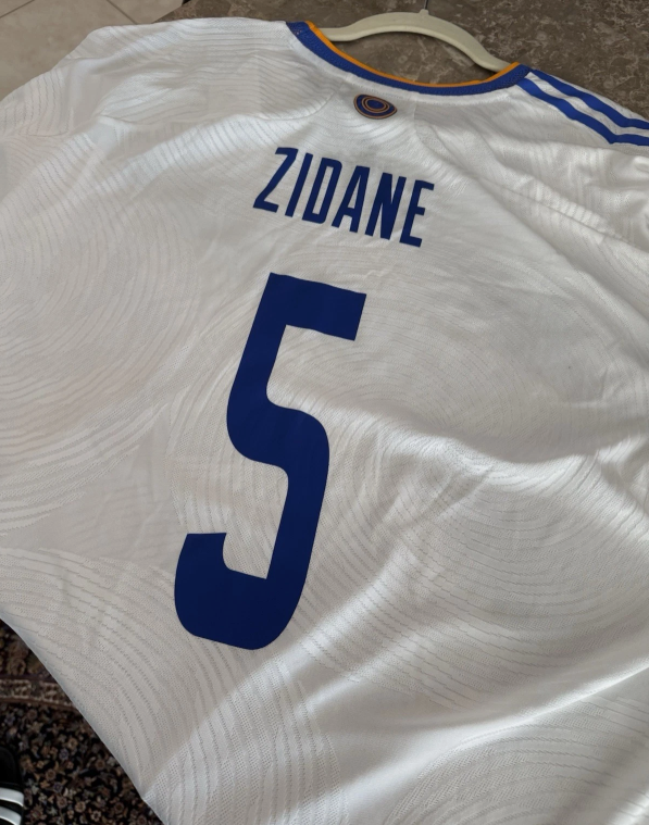 Real Madrid Home Long Sleeve Soccer Jersey 21-22 - Zidane #10 2XL
