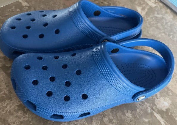 Crocs Classic Clog blue size 10 (Men)