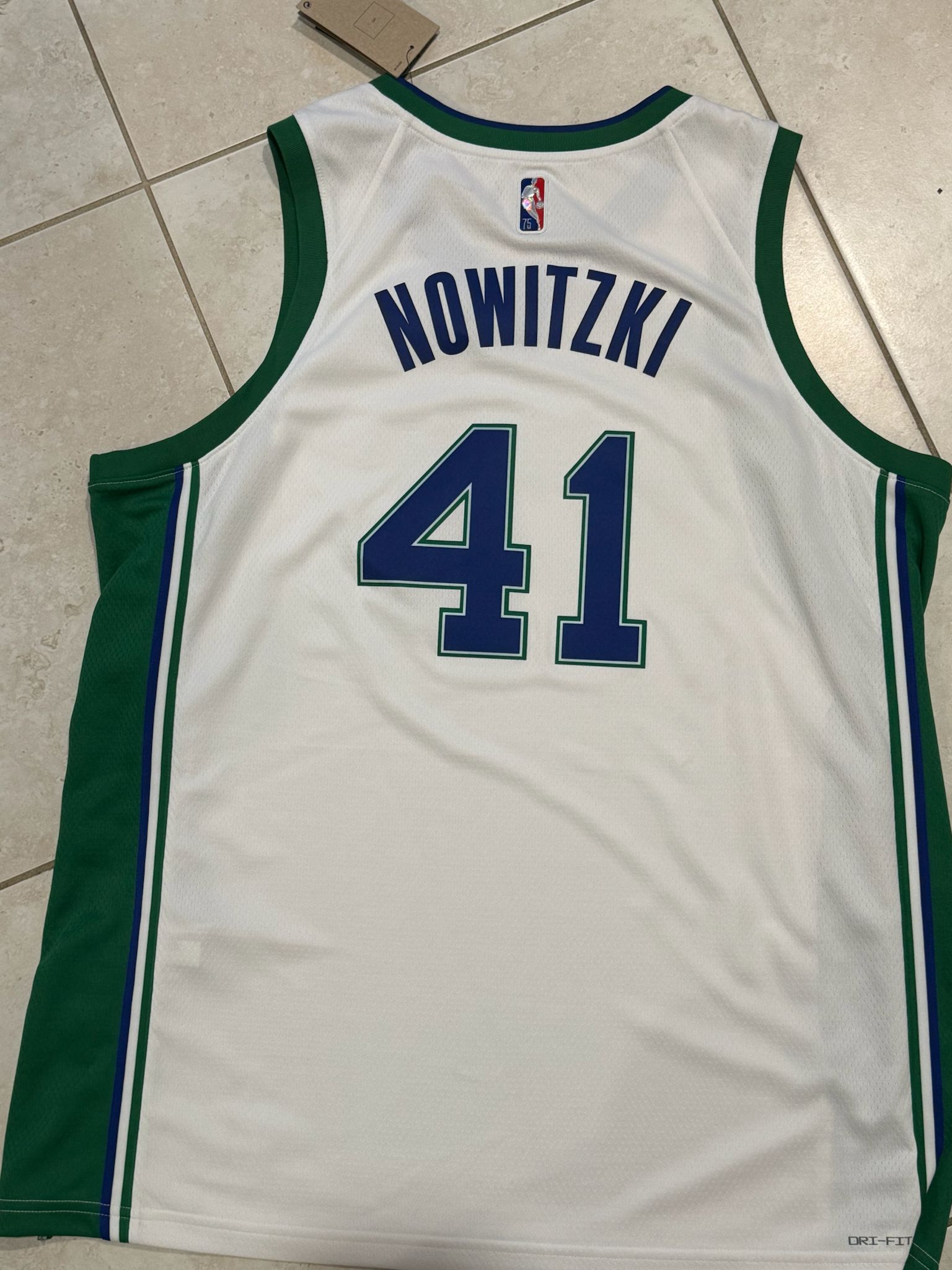 Nike Dallas Mavericks City Edition Jersey Size 56 Dirk Nowitzki #41 NBA White