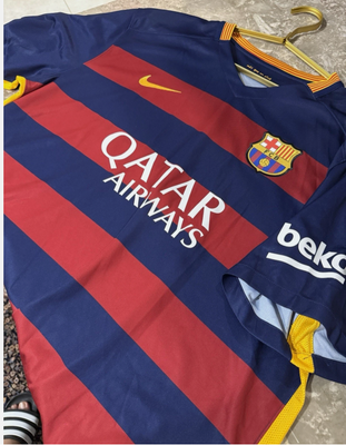 Nike 15/16 Barcelona Home Jersey Suarez #9 2XL
