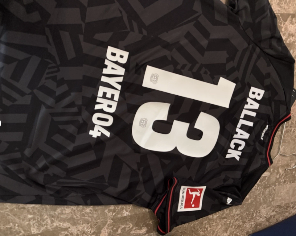 Bayer Leverkusen Away Soccer Jersey - Michael Ballack #13 2XL