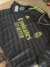 adidas Men's Soccer Juventus 22/23 Away Jersey Zidane #21 2XL