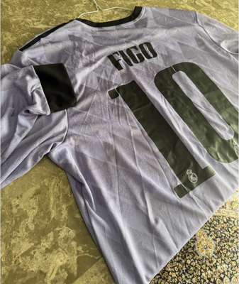 Adidas Men’s Real Madrid 22/23 Long Sleeve Away Jersey - Figo #10 XL