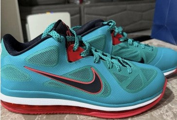Nike LeBron 9 Low Reverse Liverpool Size 10.5